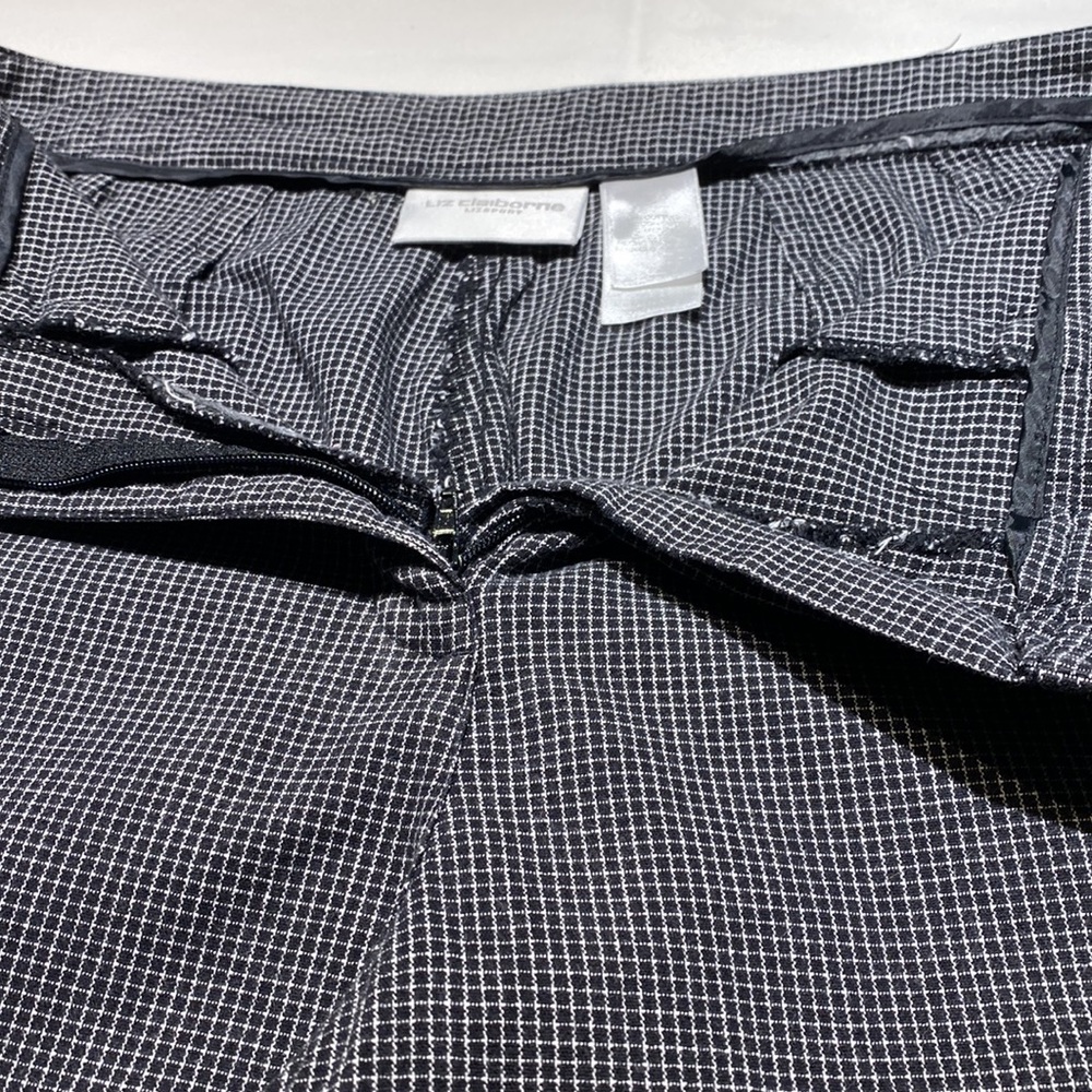 Capri Pants - Picture 4 of 6